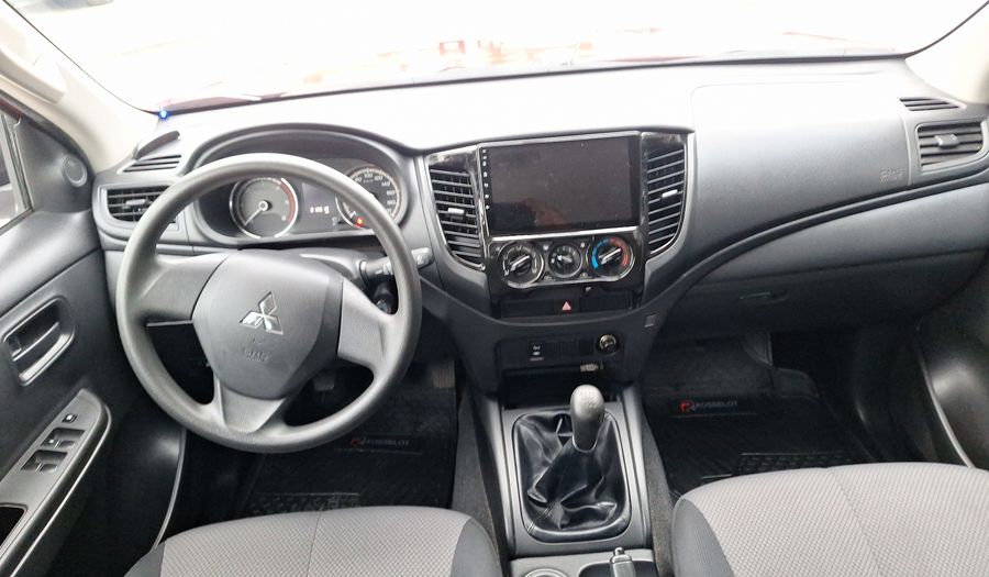 Mitsubishi L200 2.4 TD WORK DC CR Pickup 2021