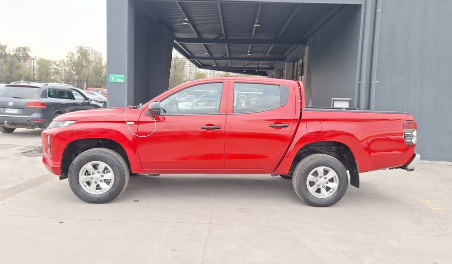 Mitsubishi L200 2.4 TD WORK DC CR Pickup 2021