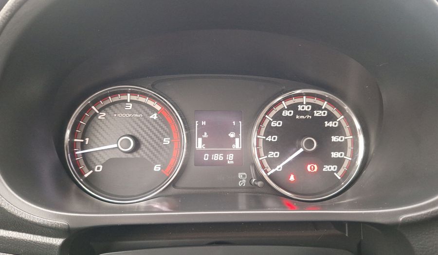Mitsubishi L200 2.4 TD WORK DC CR Pickup 2021