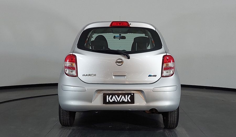 Nissan March 1.6 16V FLEX SV Hatchback 2014