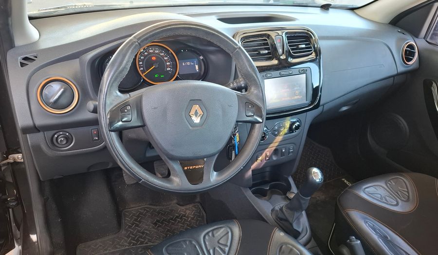 Renault Sandero Stepway 1.6 STEPWAY VOLCOM Hatchback 2019