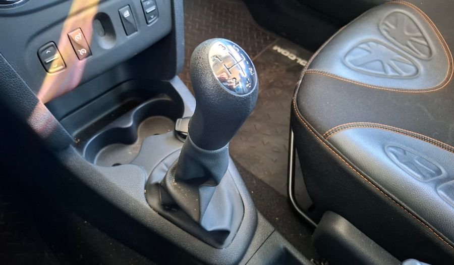 Renault Sandero Stepway 1.6 STEPWAY VOLCOM Hatchback 2019