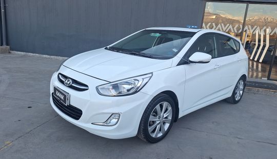 Hyundai • Accent
