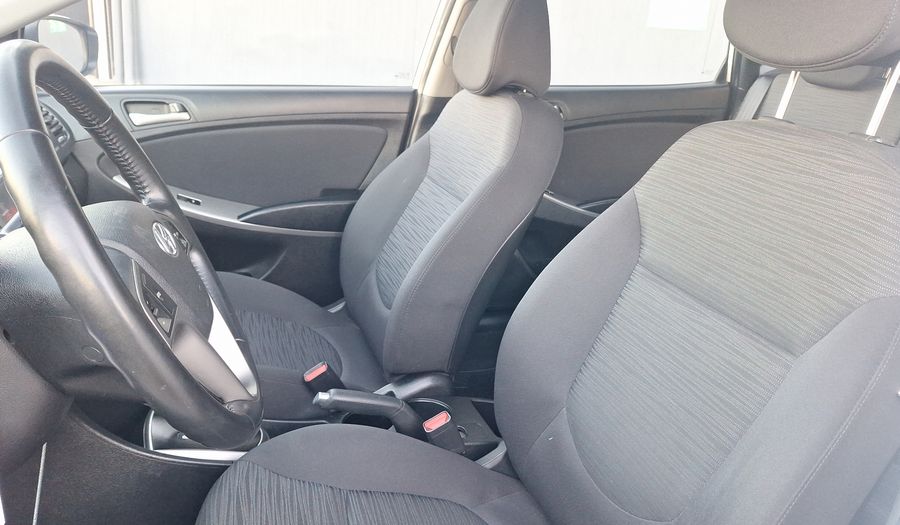 Hyundai Accent 1.6 RB GL FULL AUTO HB Hatchback 2016