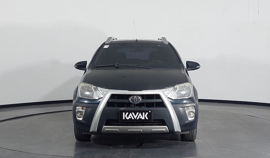 Toyota Etios 1.5 T-FLEX CROSS Hatchback 2014