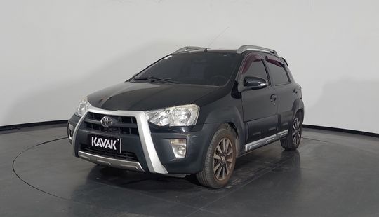 Toyota • Etios