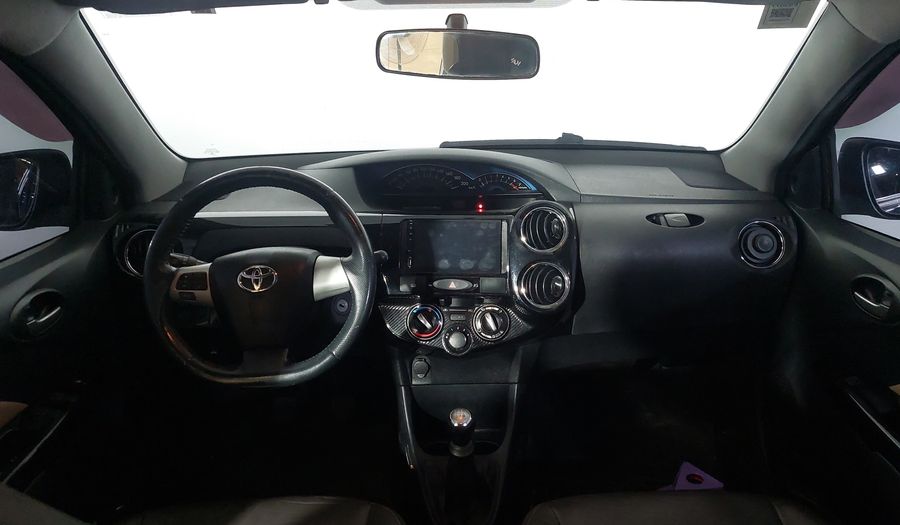 Toyota Etios 1.5 T-FLEX CROSS Hatchback 2014
