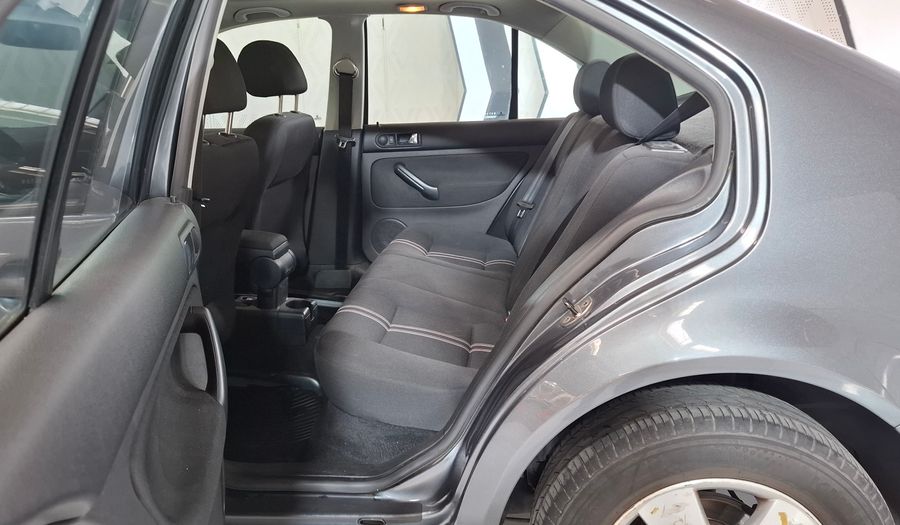 Volkswagen Bora 2.0 TRENDLINE Sedan 2014