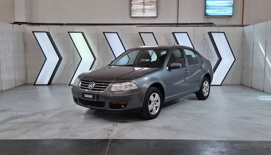 Volkswagen • Bora