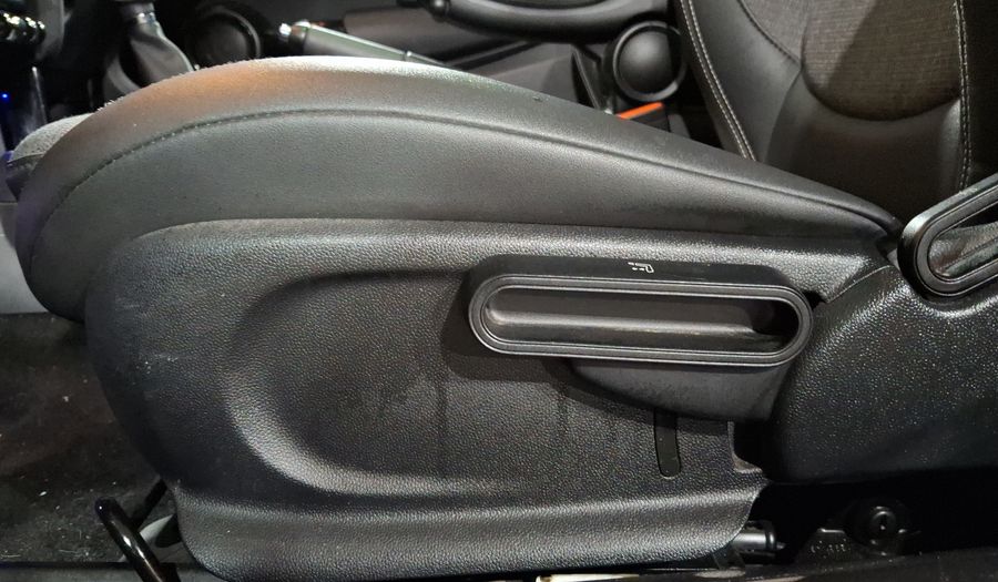 Mini Cooper 1.5 COOPER CHILI AT Hatchback 2016