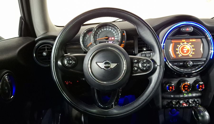 Mini Cooper 1.5 COOPER CHILI AT Hatchback 2016