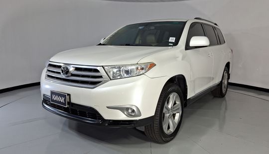 Toyota • Highlander