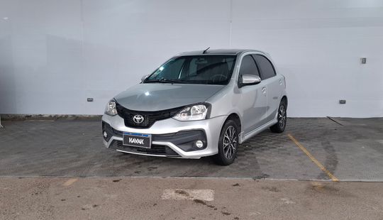 Toyota • Etios