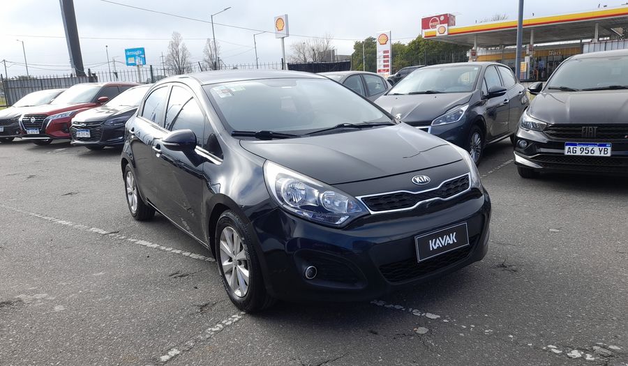 Kia Rio 1.4 EX AT Hatchback 2014