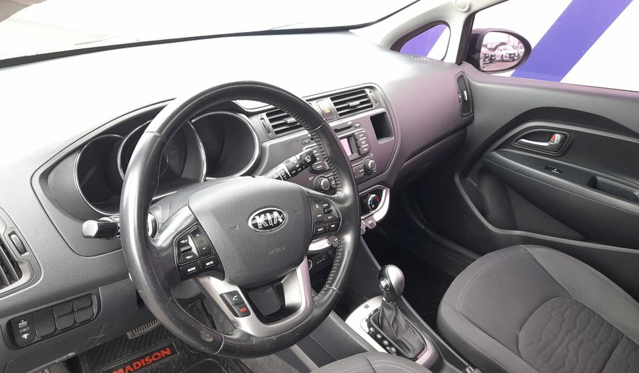 Kia Rio 1.4 EX AT Hatchback 2014