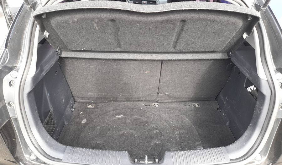 Kia Rio 1.4 EX AT Hatchback 2014