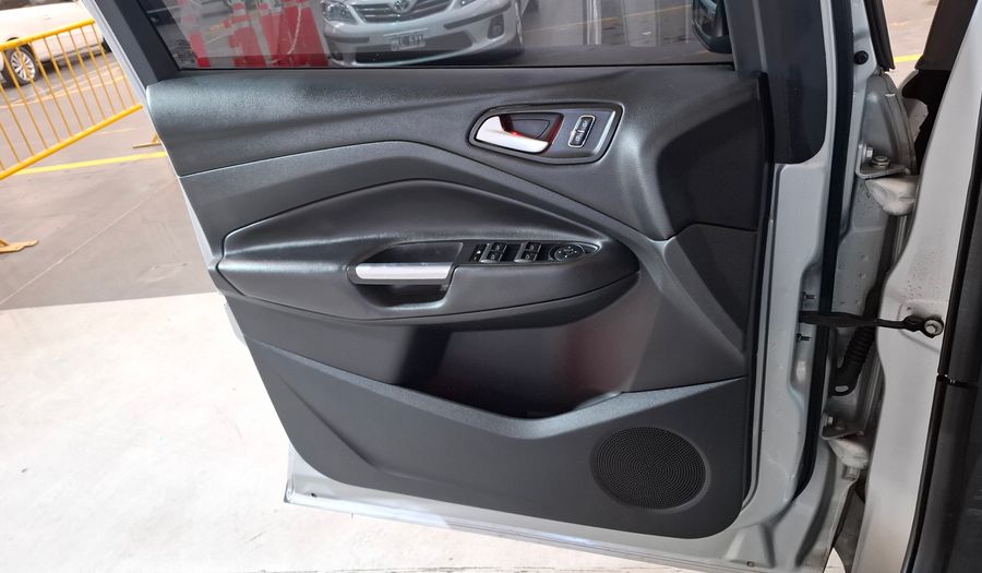 Ford Kuga 2.0 TITANIUM 4WD AUTO Suv 2016