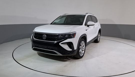 Volkswagen • Taos