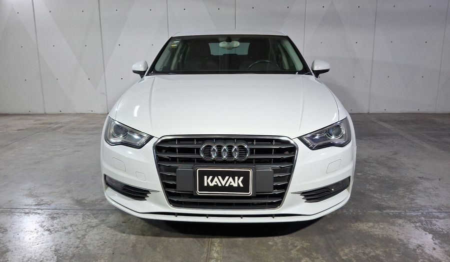 Audi A3 1.8 TFSI AMBIENTE S TRONIC Sedan 2015