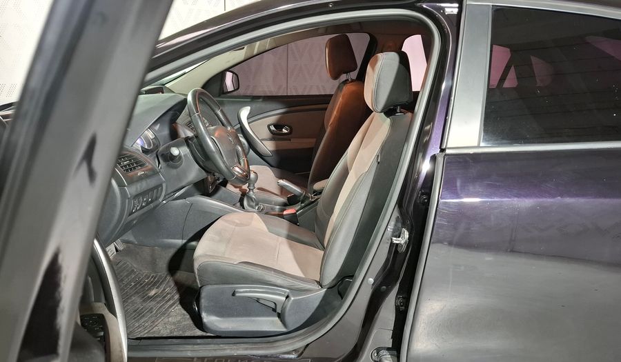 Renault Fluence 2.0 LUXE Sedan 2016