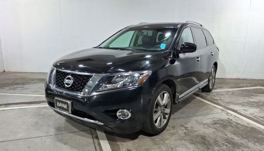 Nissan • Pathfinder