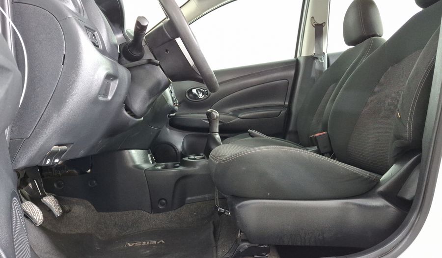 Nissan Versa 1.6 SENSE Sedan 2018