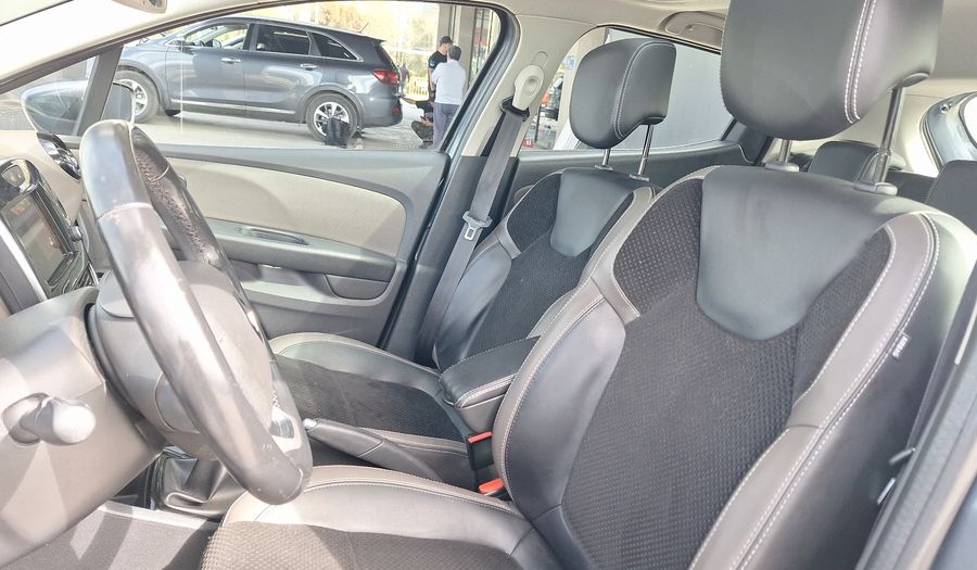 Renault Clio 0.9T DYNAMIQUE Hatchback 2019