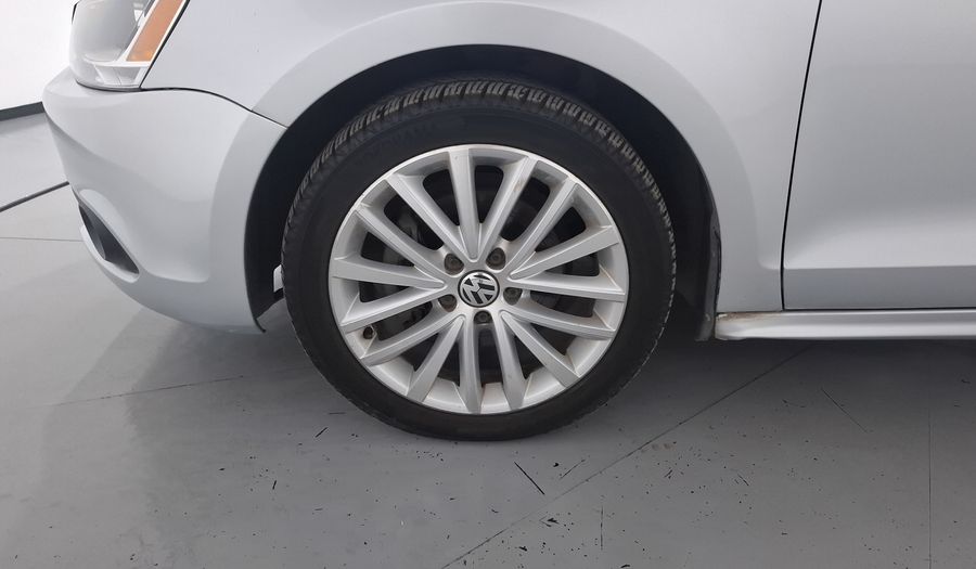 Volkswagen Jetta 2.5 SPORT BASE TIPTRONIC Sedan 2014