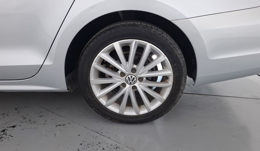 Volkswagen Jetta 2.5 SPORT BASE TIPTRONIC Sedan 2014
