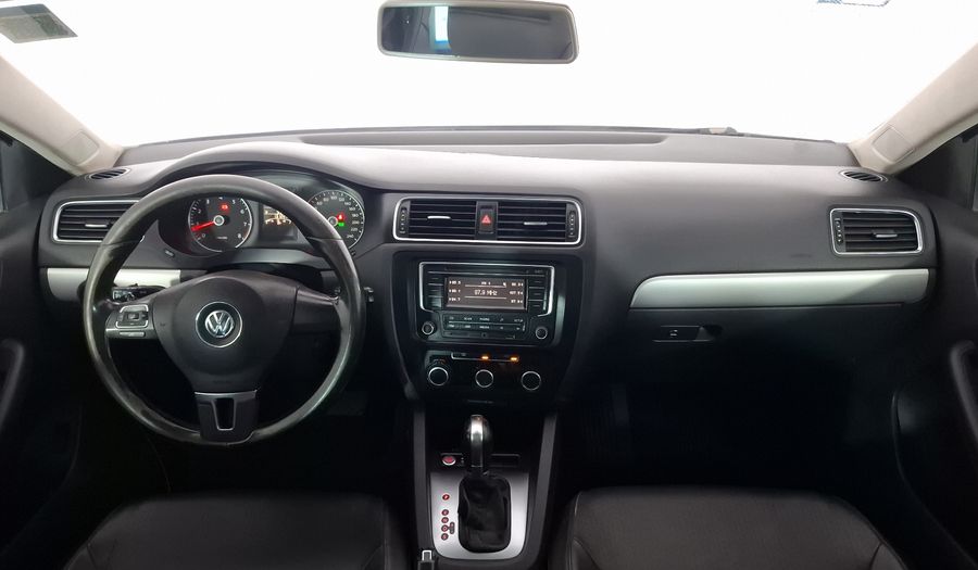 Volkswagen Jetta 2.5 SPORT BASE TIPTRONIC Sedan 2014
