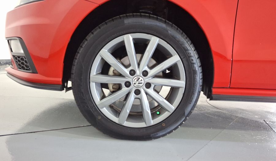 Volkswagen Polo 1.6 COMFORTLINE PLUS AUTO Hatchback 2020