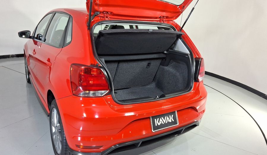 Volkswagen Polo 1.6 COMFORTLINE PLUS AUTO Hatchback 2020