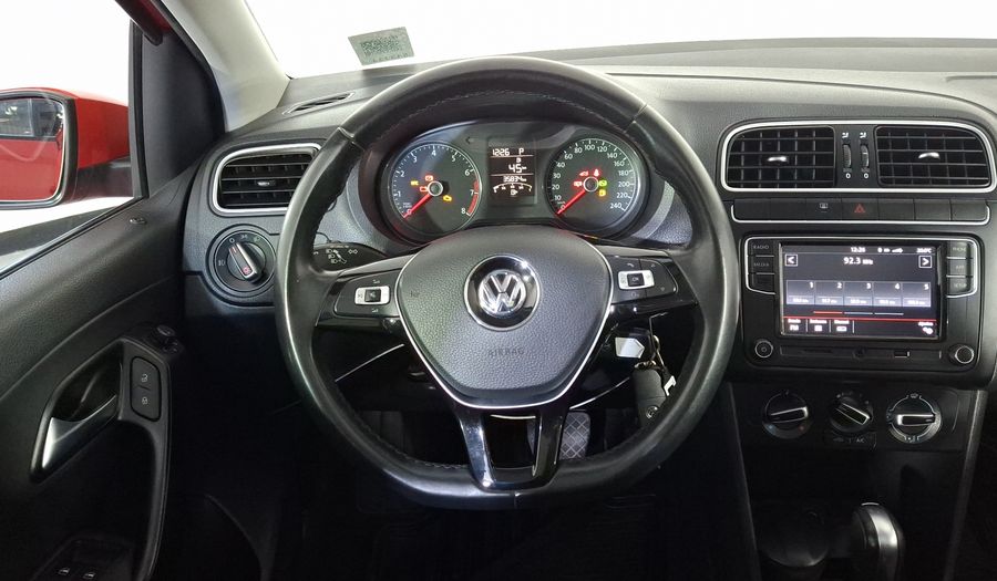 Volkswagen Polo 1.6 COMFORTLINE PLUS AUTO Hatchback 2020