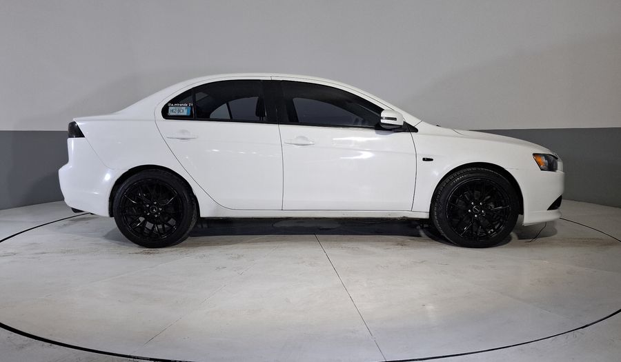 Mitsubishi Lancer 2.0 ES CVT Sedan 2015