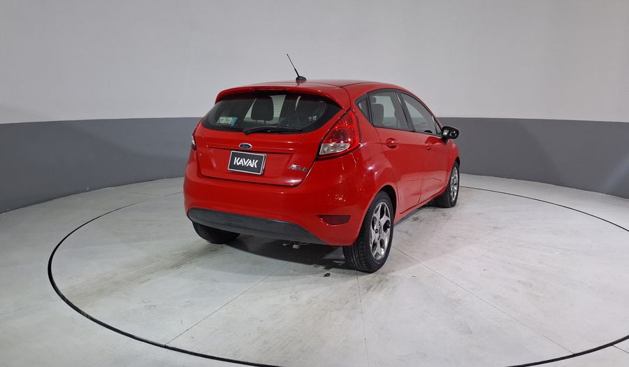 Ford Fiesta 1.6 SES AT Hatchback 2012
