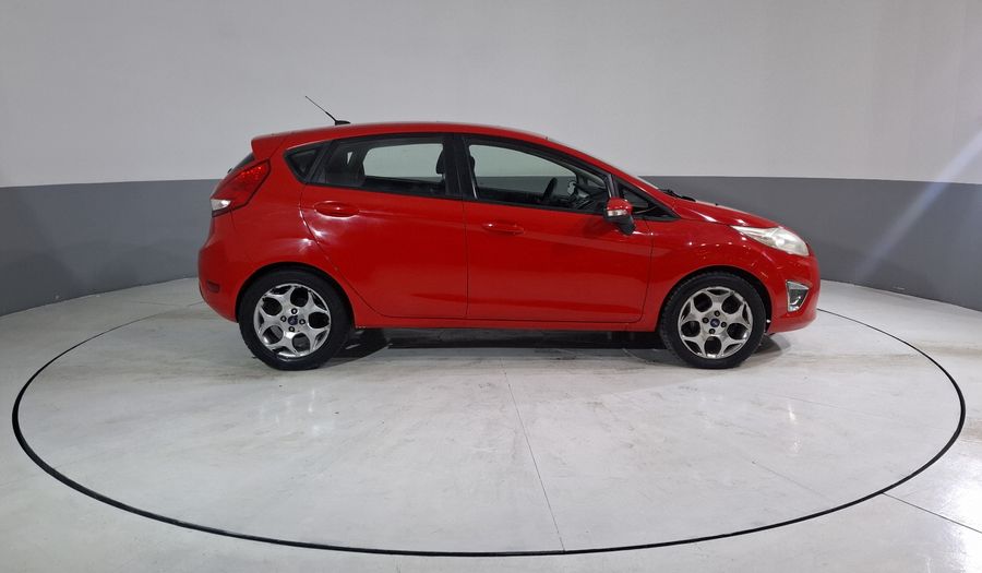 Ford Fiesta 1.6 SES AT Hatchback 2012