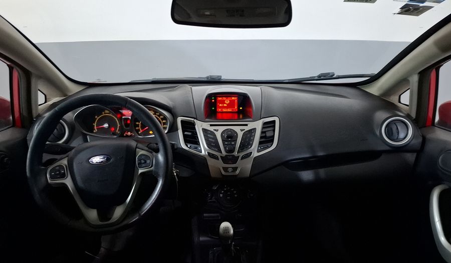 Ford Fiesta 1.6 SES AT Hatchback 2012