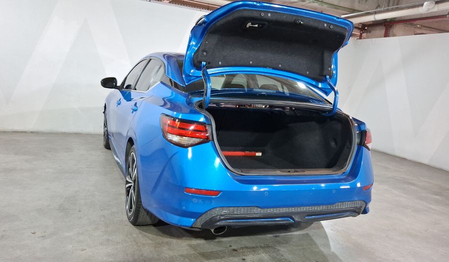 Nissan Sentra 2.0 SR CVT Sedan 2021