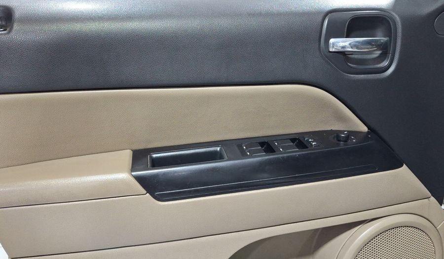 Jeep Patriot 2.4 SPORT FWD CVT Suv 2011