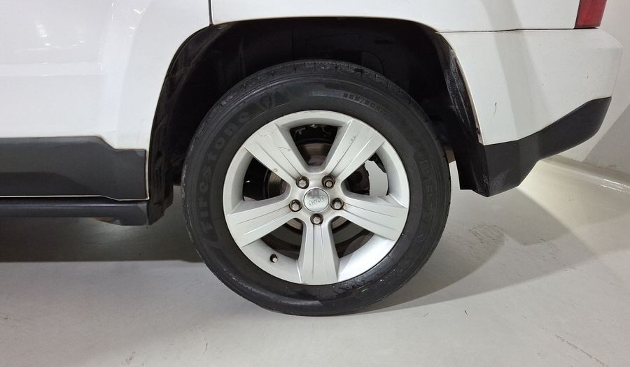 Jeep Patriot 2.4 SPORT FWD CVT Suv 2011