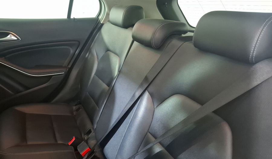Mercedes Benz Clase Gla 1.6 GLA 200 CGI SPORT Suv 2016