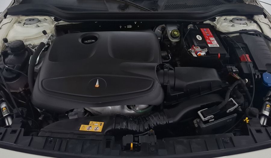 Mercedes Benz Clase Gla 1.6 GLA 200 CGI SPORT Suv 2016