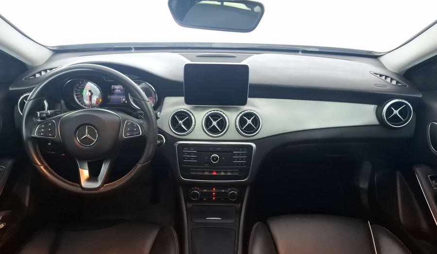 Mercedes Benz Clase Gla 1.6 GLA 200 CGI SPORT Suv 2016