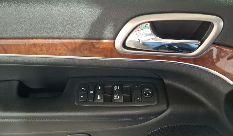 Jeep Grand Cherokee 5.7 LIMITED PREMIUM HEMI V8 MDS Suv 2013