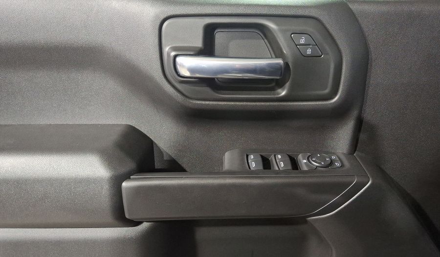 Chevrolet Silverado 1500 5.3 SILVERADO CUSTOM K AUTO 4WD Pickup 2025