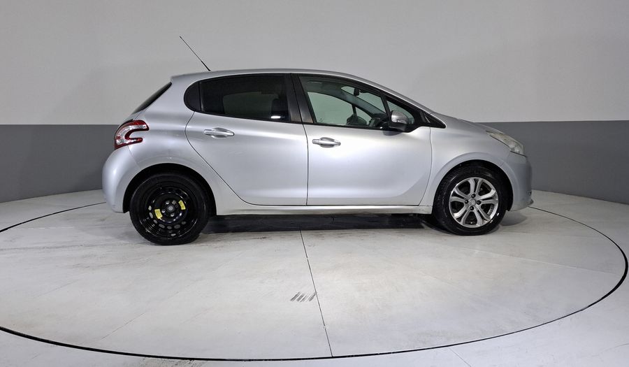Peugeot 208 1.6 ALLURE PACK MT Hatchback 2014