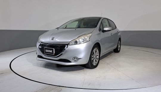 Peugeot • 208