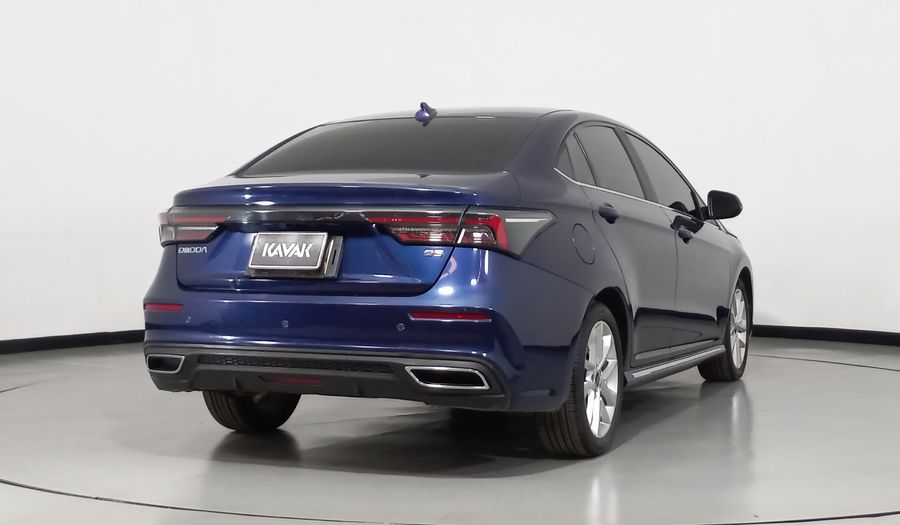 Omoda O5 1.5 LIFE CVT Sedan 2024