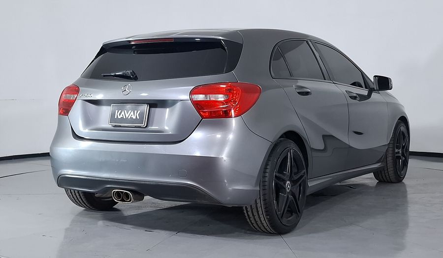 Mercedes Benz Clase A 1.6 180 CGI 7G-DCT Hatchback 2016