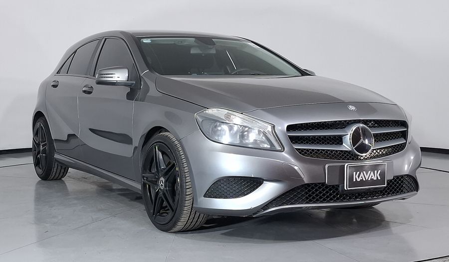 Mercedes Benz Clase A 1.6 180 CGI 7G-DCT Hatchback 2016
